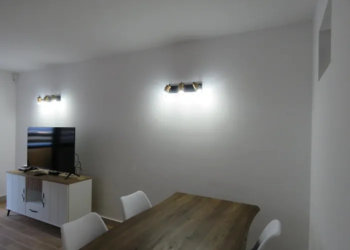 Gino House 科拉雷侯